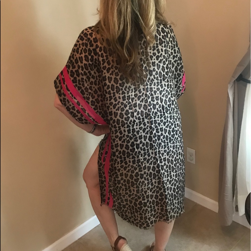 Kimono - Picture 2 of 3